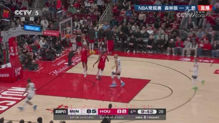 杜兰特反击妙传 史密斯双手暴扣 杜兰特反击妙传 史密斯双手暴扣